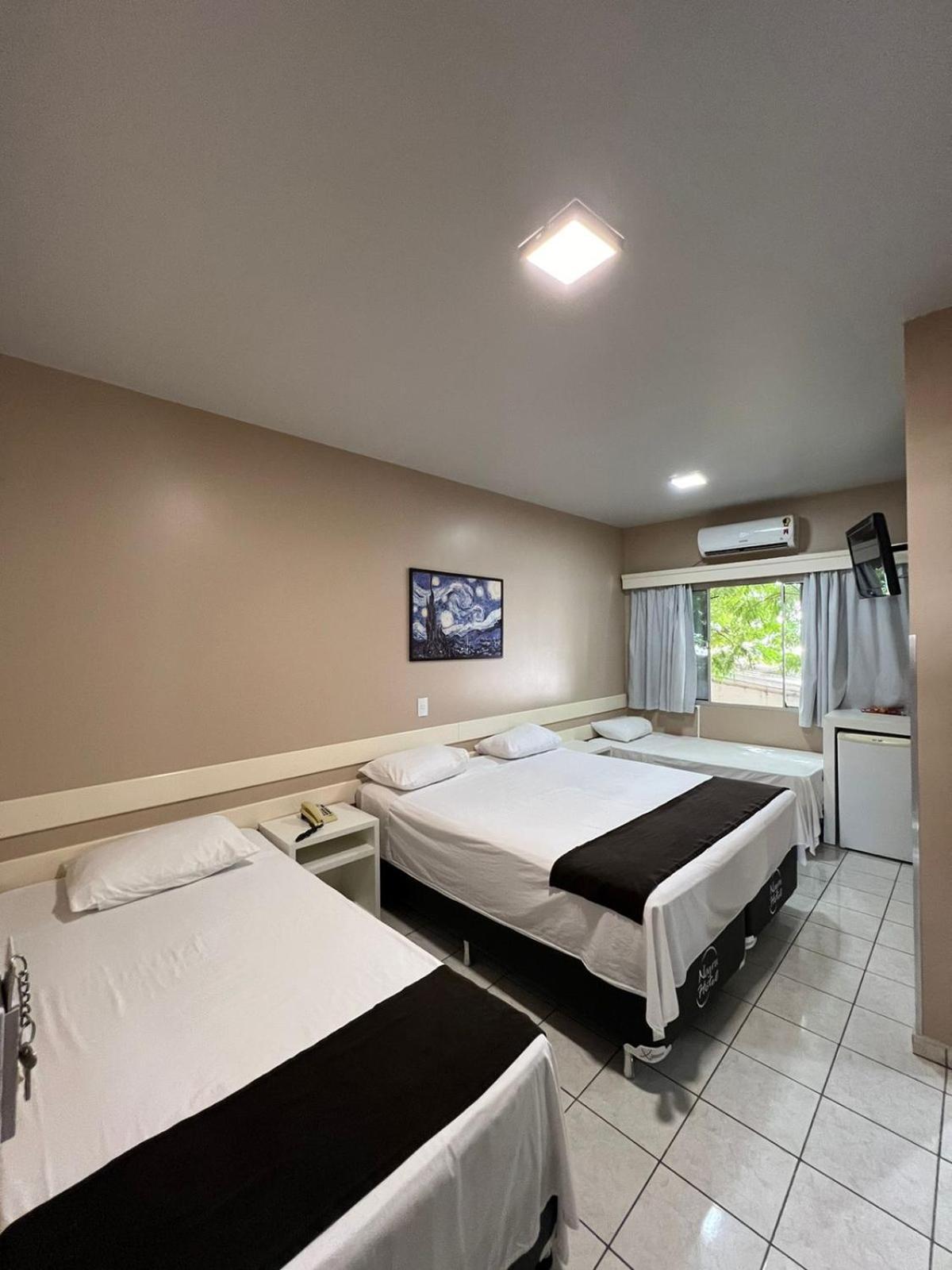 Nayru Hotel Toledo  Kültér fotó
