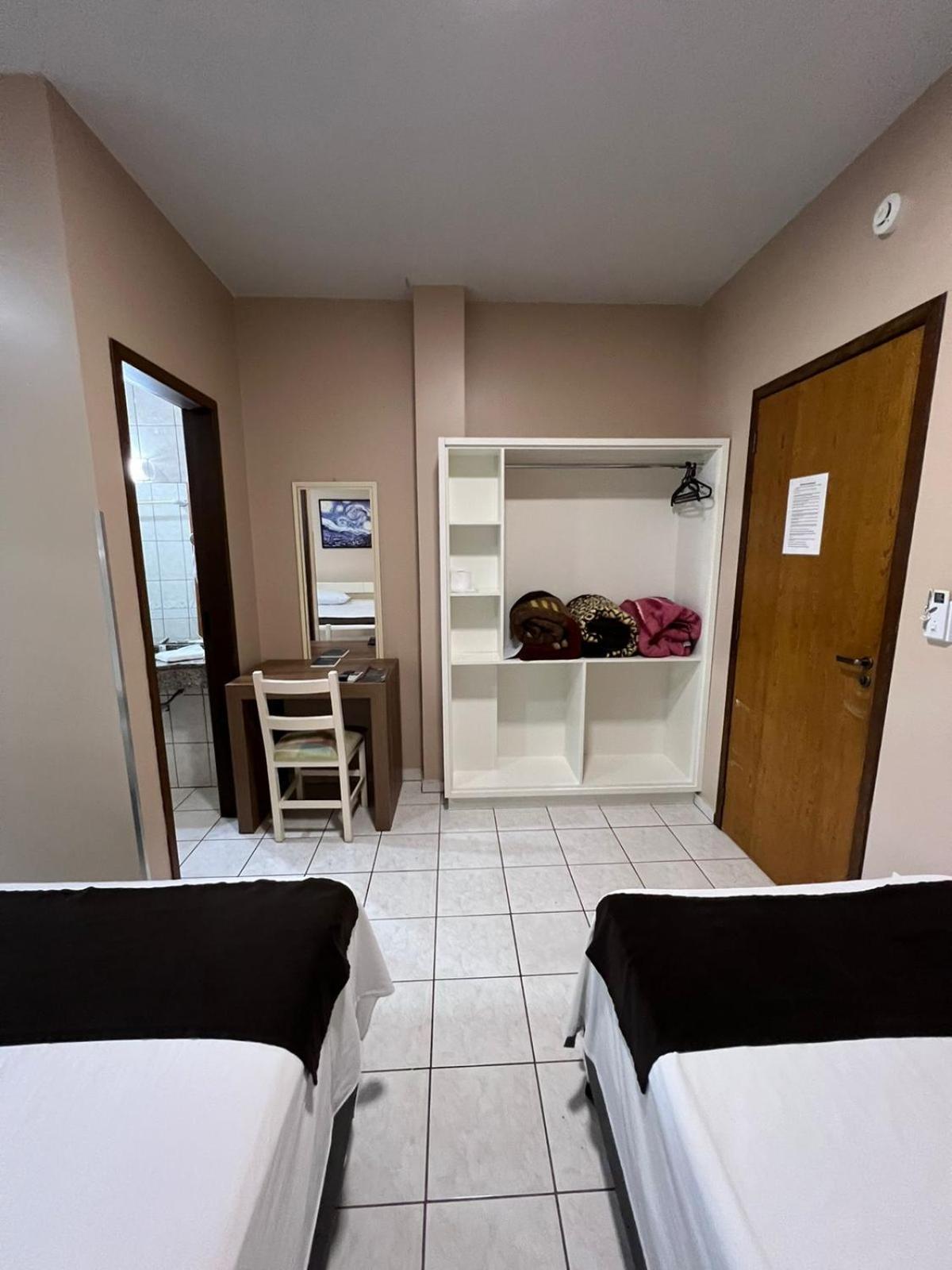 Nayru Hotel Toledo  Kültér fotó