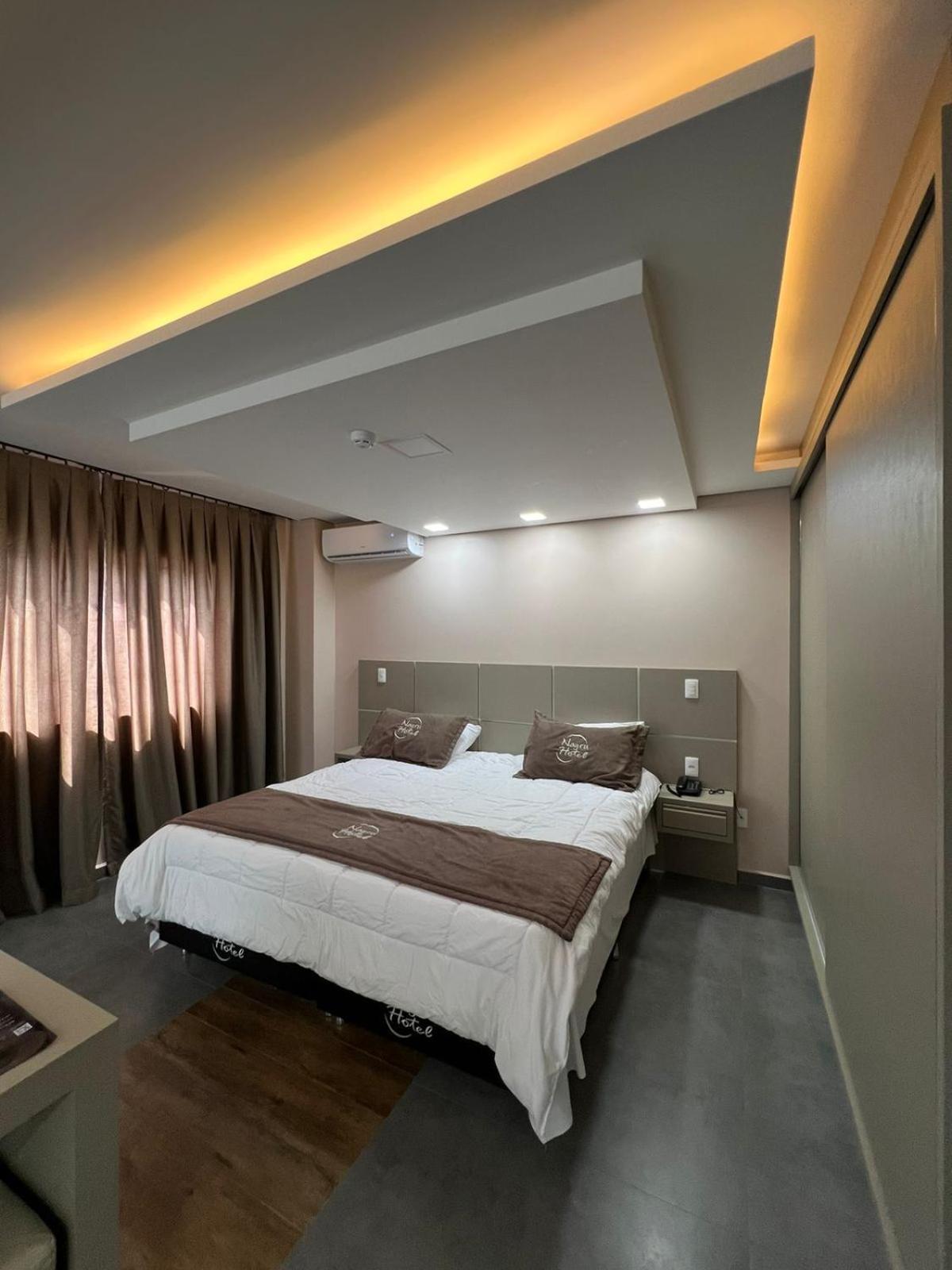 Nayru Hotel Toledo  Kültér fotó