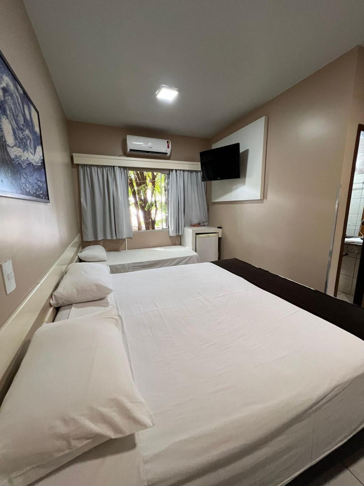 Nayru Hotel Toledo  Kültér fotó