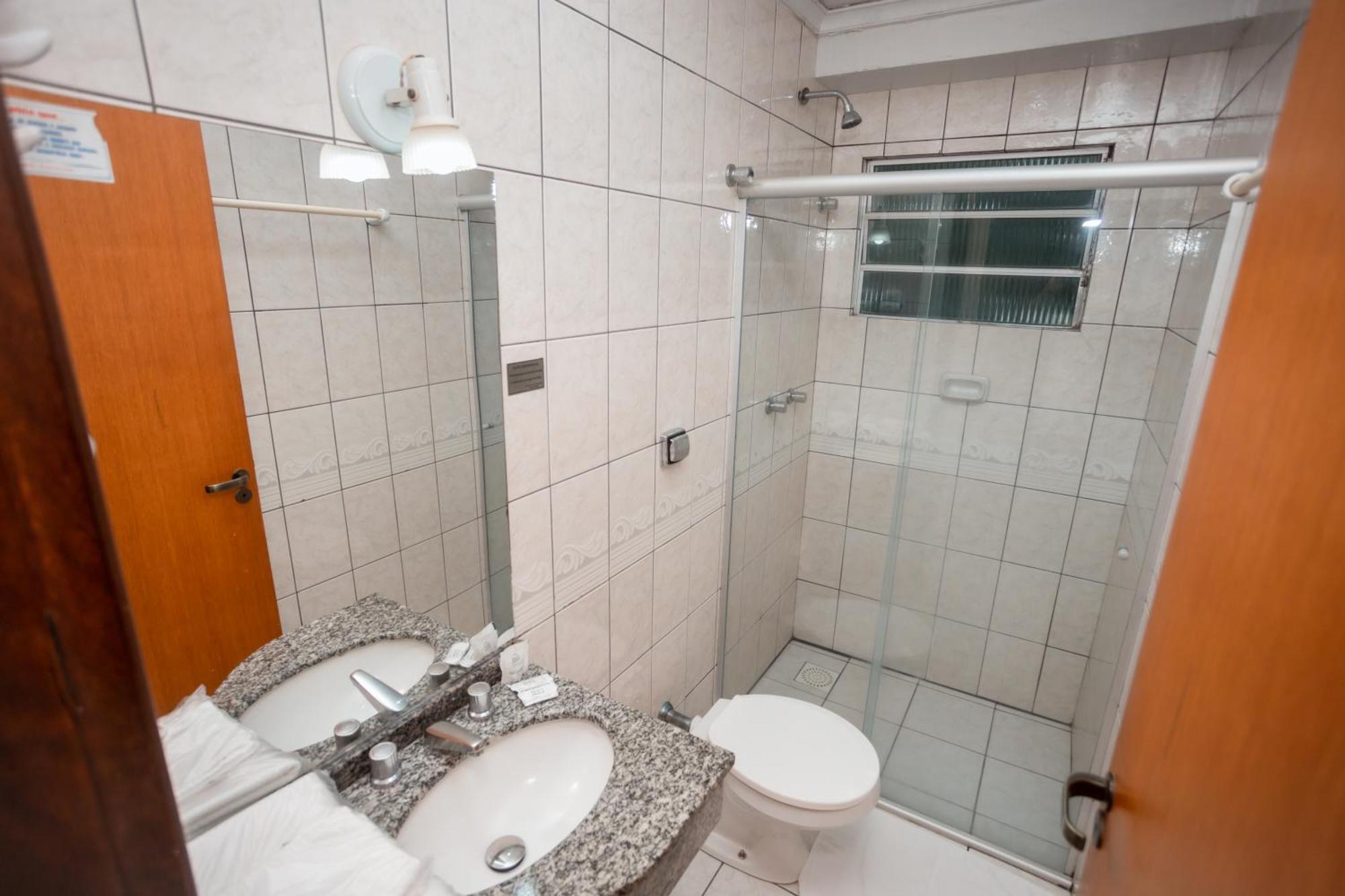 Nayru Hotel Toledo  Kültér fotó